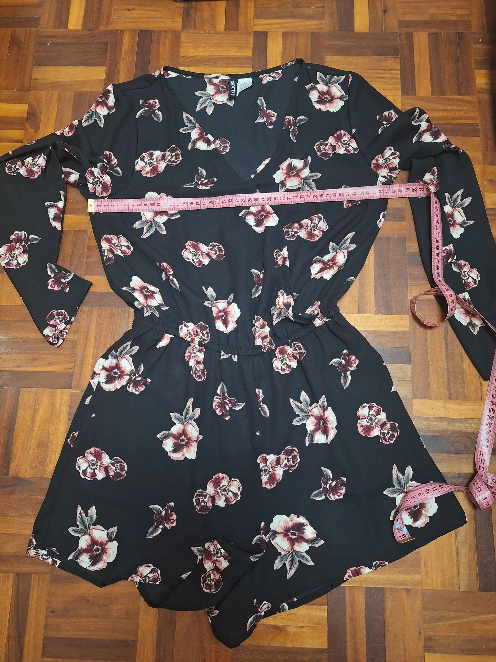 H&M black floral short dress size 38 cross neckline long sleeves – photo 7